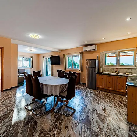 Beautiful In 別荘 *