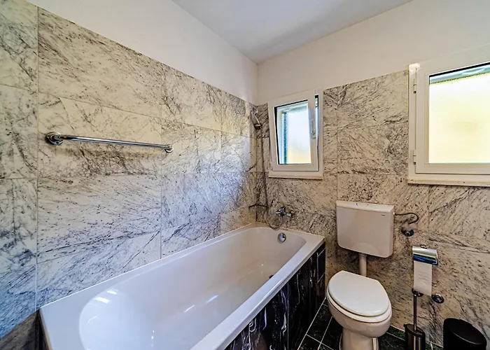 Holiday home Beautiful In