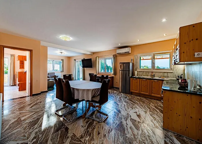 Beautiful In Holiday home *