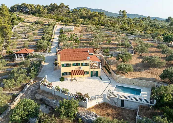 Beautiful In * Vela Luka